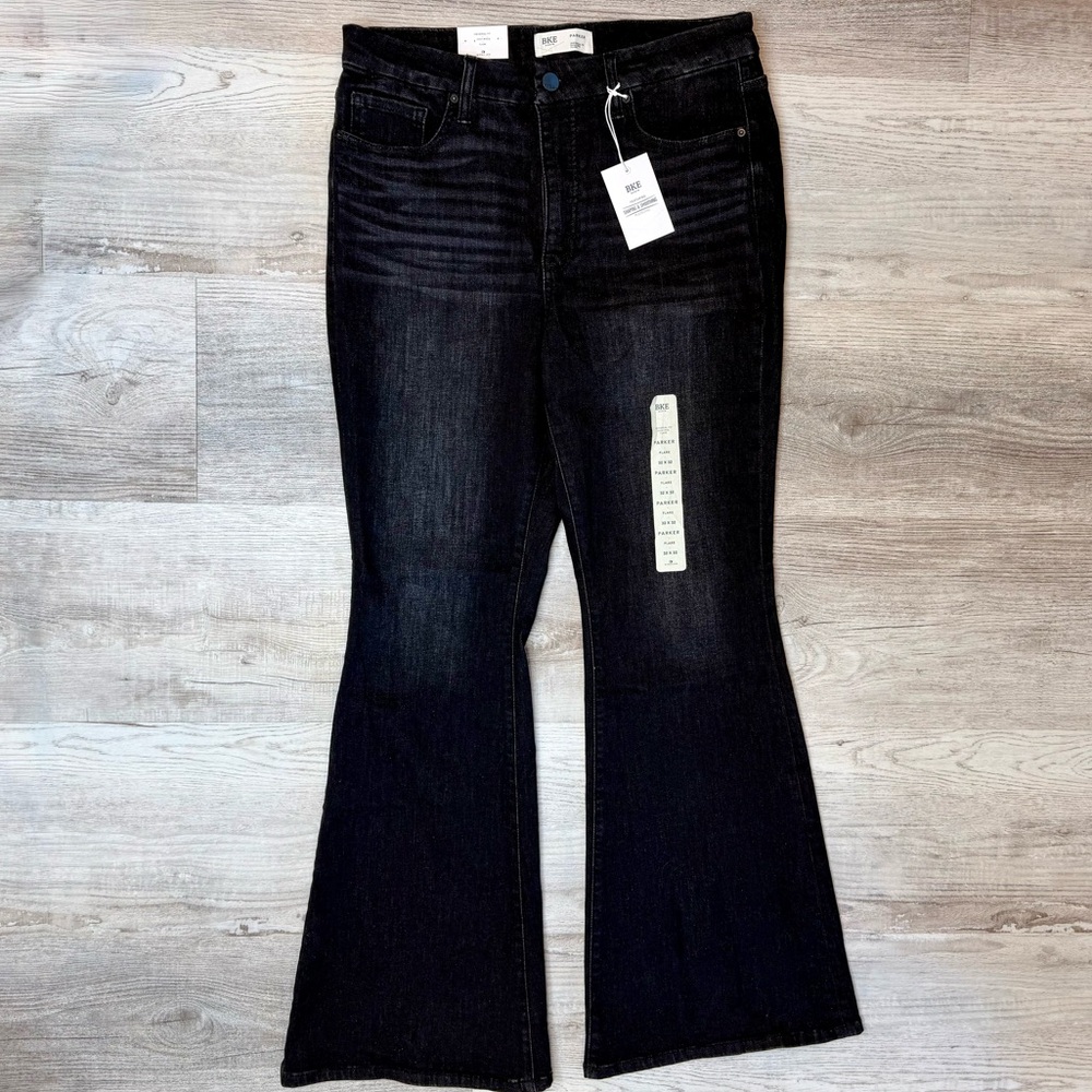 BKE Parker Universal Fit High Rise Flare Jeans Womens Size 32 x 32 Washed Black